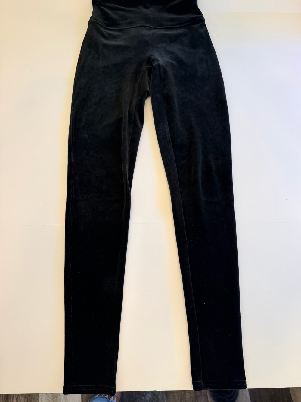 Spanx Velvet Leggings Black High Waisted Shaping Size Small